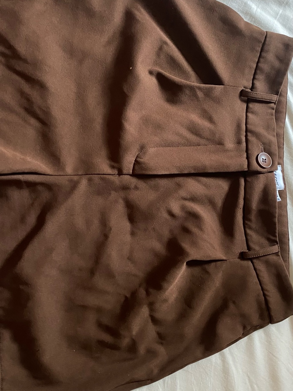 Brown High-Waist pleated shorts